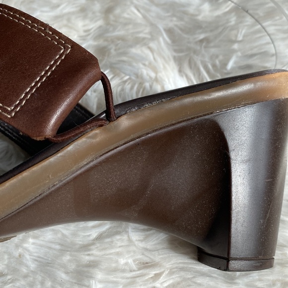 Womens Brown strap wedge sandals, size 9M - Picture 4 of 9